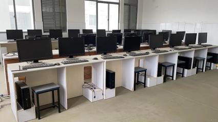 高等職業技術學校廢舊電腦網絡拍賣公告